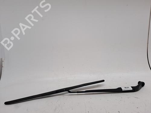 Used Front windshield wiper arm HYUNDAI i30 (PDE, PD, PDEN) 1.5 (110 hp) 23365662