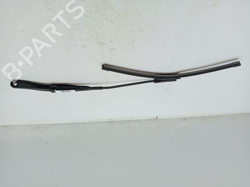 Used Front windshield wiper arm DACIA LOGAN MCV II 1.5 dCi (90 hp) 23357609