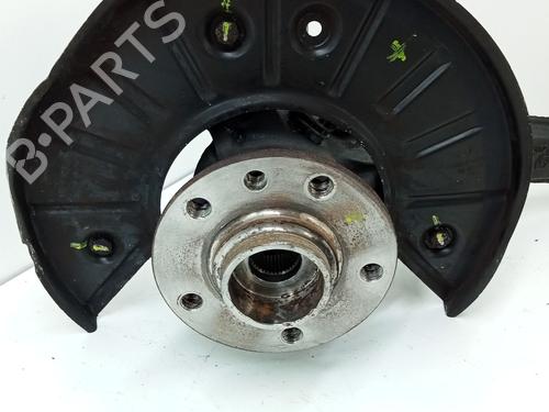 Achsschenkel links vorne VW TOUAREG (7LA, 7L6, 7L7) 2.5 R5 TDI | BP29228346M25 