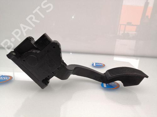 Used Pedal FIAT GRANDE PUNTO (199_) 1.4 (199AXB1A) (75 hp) 23419016