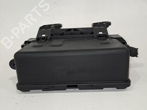 Used Fuse box VOLVO V40 Hatchback (525) D2 (120 hp) 23370970