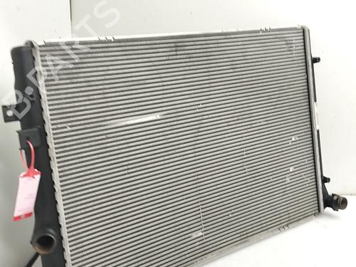 Used Water radiator Water radiator VW SHARAN (7N1, 7N2) 2.0 TDI (140 hp) 36523813 36523813