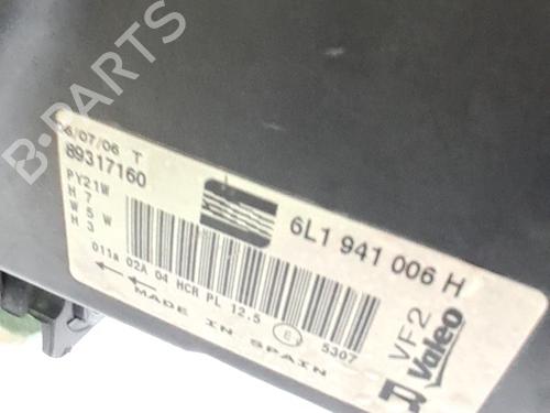 Right headlight SEAT IBIZA III (6L1) 1.4 16V | BP31580712C29
