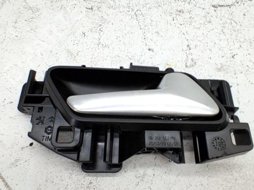 Used Rear right interior door handle Rear right interior door handle 39094898 39094898