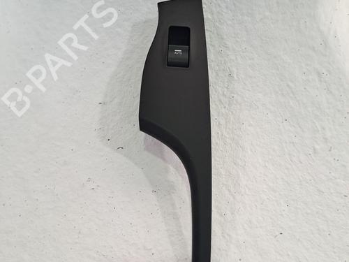 Used Right rear window switch HYUNDAI i40 I CW (VF) 1.7 CRDi (136 hp) 24240205