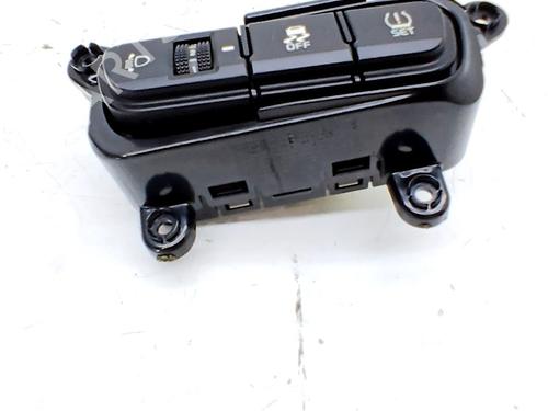 switch-kia-picanto-iii-ja-2017-34707920 main image