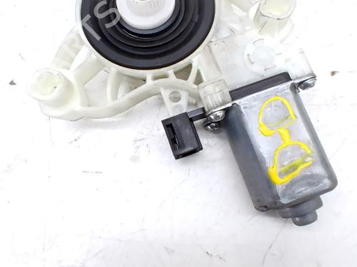 Used Right front window motor Right front window motor MERCEDES-BENZ B-CLASS Sports Tourer (W247) B 200 d (247.012) (150 hp) 33765920 33765920