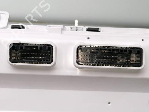 Used Instrument cluster TOYOTA HILUX VIII Pickup (_N1_) 2.4 D 4WD (GUN125_, GUN125R) (150 hp) 27461517