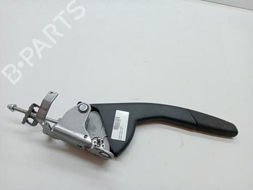 Używane Hamulec ręczny RENAULT CAPTUR I (J5_, H5_) 1.5 dCi 90 (J5N4, J5M5, J5MW, J5M6, J5AL, J5AJ) (90 hp) 23344829
