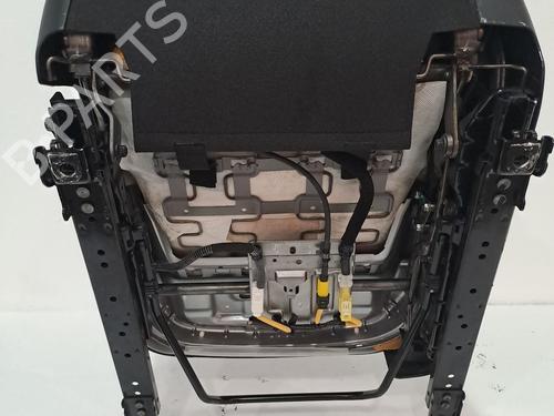 Right front seat HYUNDAI i40 I CW (VF) 1.7 CRDi | BP24308513C16