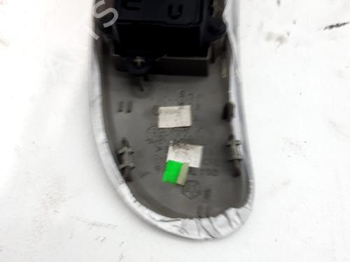 Left front window switch CHRYSLER VOYAGER IV (RG, RS) 2.8 CRD | BP33761290I27 - Image 2