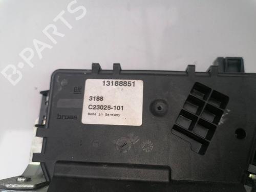 Tailgate lock OPEL ZAFIRA / ZAFIRA FAMILY B (A05) 1.9 CDTI (M75) | BP23939760C101 