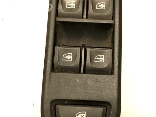 Used Left front window switch DACIA DUSTER (HM_) 1.5 dCi 110 (HMAB) (109 hp) 30801561