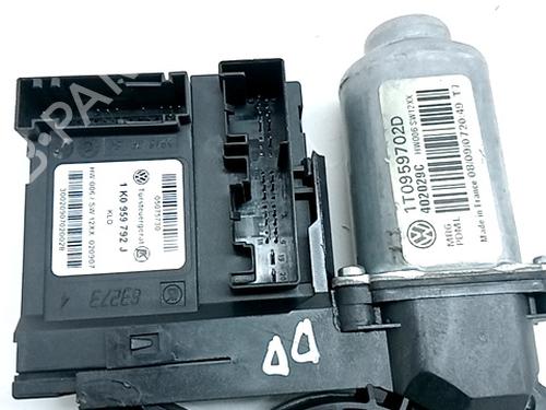 Moteur de lève-vitre avant droit VW TOURAN (1T1, 1T2) 2.0 TDI 16V | BP30920710E20