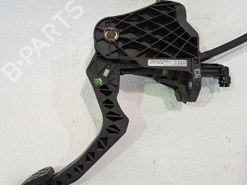 Clutch pedal VW GOLF V (1K1) 1.9 TDI | BP23944004I13 