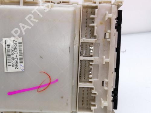 Fuse box TOYOTA YARIS (_P9_) 1.4 D-4D (NLP90_, NLP90R) | BP23404589E1 