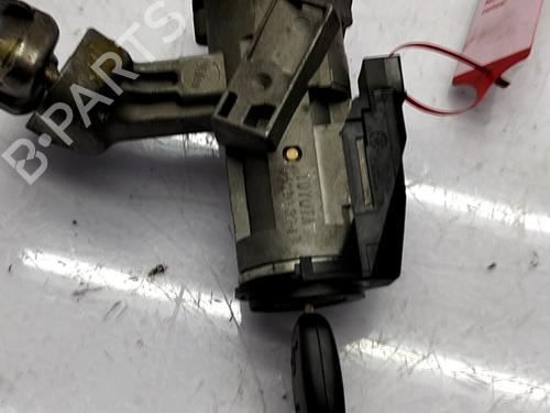 Clé de contact TOYOTA COROLLA (_E12_) 2.0 D-4D (CDE120_, CDE120R) (90 hp) 31874867