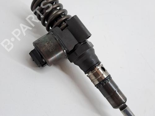 Injector VW GOLF V (1K1) 2.0 TDI 16V | BP28037194M100 