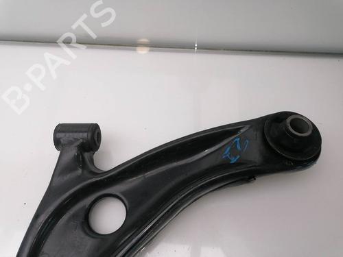 Left front suspension arm TOYOTA YARIS (_P13_) 1.5 Hybrid (NHP130_, NHP130) | BP23940816M12 