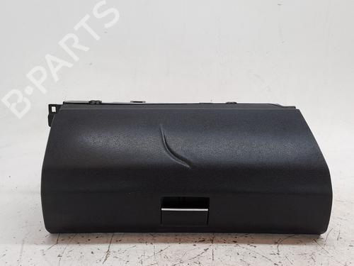 Used Glove box MERCEDES-BENZ B-CLASS Sports Tourer (W245) B 200 CDI (245.208) (140 hp) 27606812