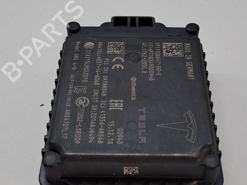 Module électronique TESLA MODEL 3 (5YJ3) EV Performance AWD | BP23943416M83 