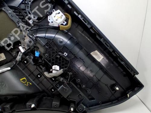 Forra trás esquerda Forra trás esquerda LAND ROVER RANGE ROVER SPORT II (L494) 3.0 SDV6 4x4 (249 hp) 35976941 35976941