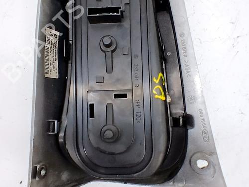 Used Right taillight Right taillight 39401608 39401608