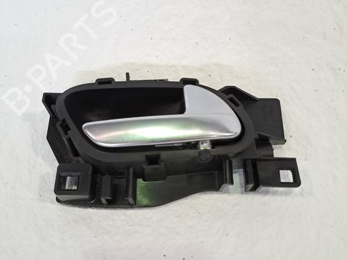 Used Front right interior door handle PEUGEOT 208 I (CA_, CC_) 1.6 HDi / BlueHDi 75 (75 hp) 24219394