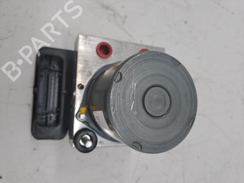 Used ABS pump RENAULT CLIO V (B7_) 1.5 Blue dCi 85 (B7AG) (86 hp) 23375150