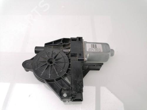 Used Right rear window motor VOLVO V60 I (155) D3 (136 hp) 23386338