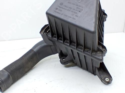 Used Air filter box VW POLO IV (9N_, 9A_) 1.4 TDI (70 hp) 32106911