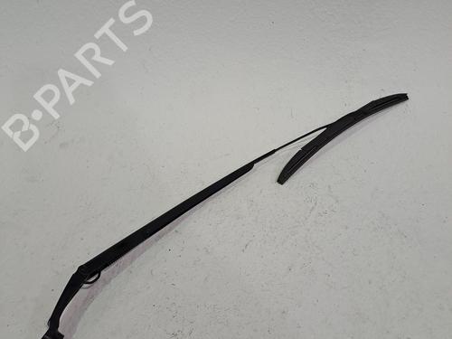 Front windshield wiper arm TOYOTA YARIS (_P21_, _PA1_, _PH1_) 1.5 Hybrid (MXPH10, MXPH11) | BP24515670C143 