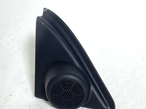 Haut-parleur TOYOTA AURIS Estate (_E18_) 1.8 Hybrid (ZWE186_, ZWE186R, ZWE186H) (136 hp) 32042333