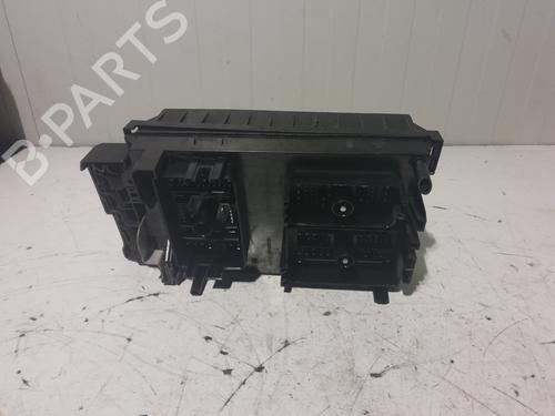 Used Fuse box OPEL ASTRA J Sports Tourer (P10) 1.6 CDTi (35) (110 hp) 25460421