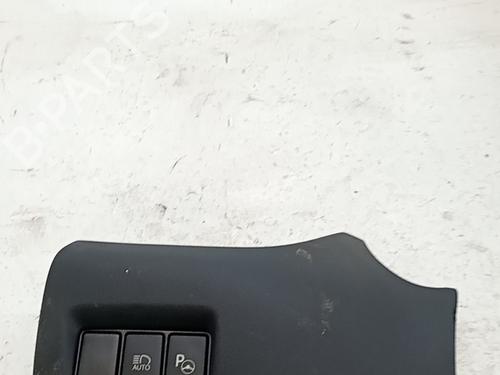 Used Switch Switch TOYOTA C-HR (_X1_) 2.0 Hybrid (MAXH10) (184 hp) 39740821 39740821