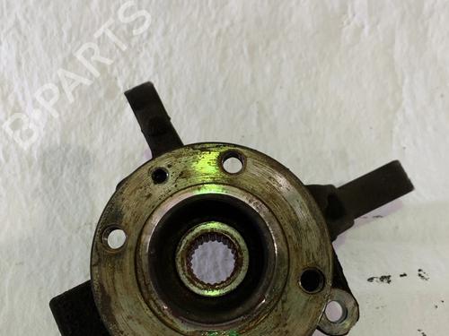 Used Right front steering knuckle Right front steering knuckle RENAULT CLIO III (BR0/1, CR0/1) 1.2 Ethanol (CR1U, BR1U) (75 hp) 33765547 33765547