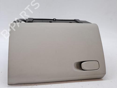 Used Glove box VOLVO V40 Hatchback (525) D2 (114 hp) 23366329