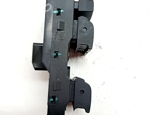 Left front window switch OPEL INSIGNIA A Sports Tourer (G09) 2.0 CDTI (35) | BP29992753I27