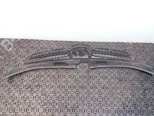 Used Grille HYUNDAI i30 (FD) 1.6 CRDi (116 hp) 24129945