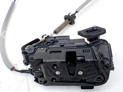 front-right-lock-audi-a1-sportback-gba-2018-33763261 main image