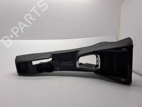 Armrest / Center console PEUGEOT 2008 II (UD_, US_, UY_, UJ_, UR_, UC_) 1.2 PureTech 100 (USHNK) | BP23376769I20 