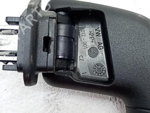 Used Interior roof handle Interior roof handle SEAT ATECA (KH7, KHP) 1.4 TSI (150 hp) 39740462 39740462