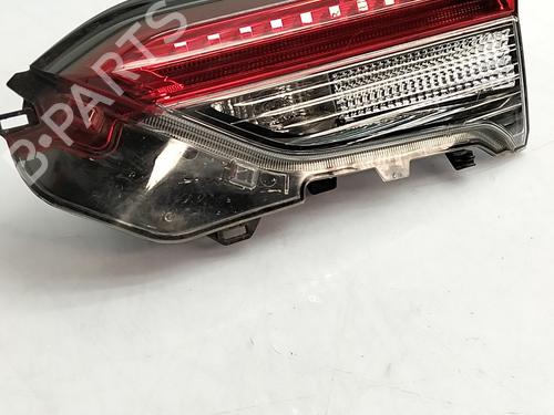 Højre baglygte bagklap Højre baglygte bagklap TOYOTA RAV 4 V (_A5_, _H5_) 2.5 Hybrid AWD (AXAP54, AXAP54L) (306 hp) 36407629 36407629