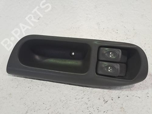 Mando elevalunas delantero izquierdo RENAULT SCÉNIC I MPV (JA0/1_, FA0_) 1.9 dCi RX4 (102 hp) 24189273