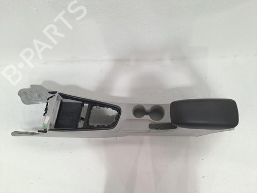 Used Middle console HYUNDAI i20 III (BC3, BI3) 1.0 T-GDI (101 hp) 24308551