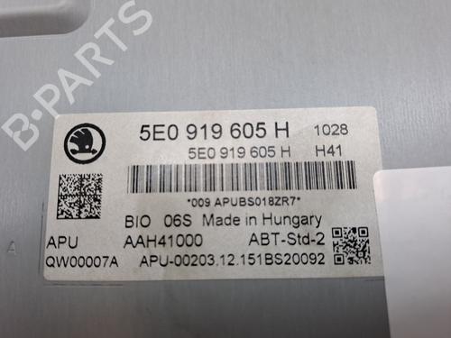 Display monitor SKODA OCTAVIA III Combi (5E5, 5E6) 1.6 TDI | BP23285357C48 
