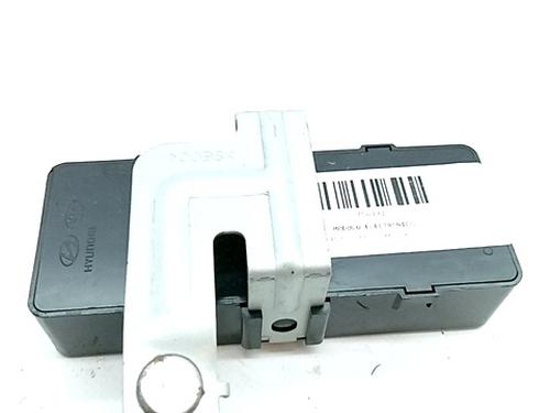 Electronic module KIA SORENTO II (XM) 2.0 CRDi | BP30898211M83