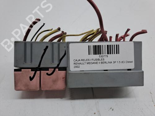 Zekeringkast RENAULT MEGANE II (BM0/1_, CM0/1_) 1.5 dCi (BM02, BM13, BM2A, CM02, CM13) (101 hp) 23372744