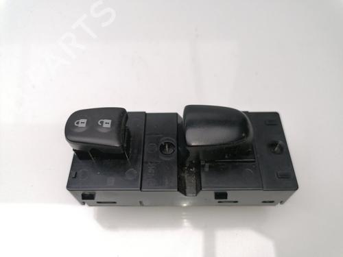 Used Right front window switch NISSAN JUKE (F15) 1.6 (117 hp) 23937909