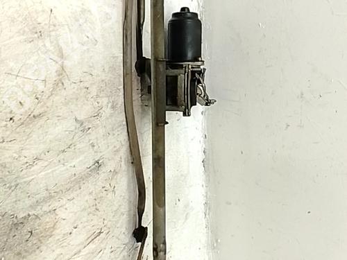 Used Front wiper motor Front wiper motor SUZUKI SWIFT III (MZ, EZ) 1.3 DDiS (RS413D) (69 hp) 34496786 34496786